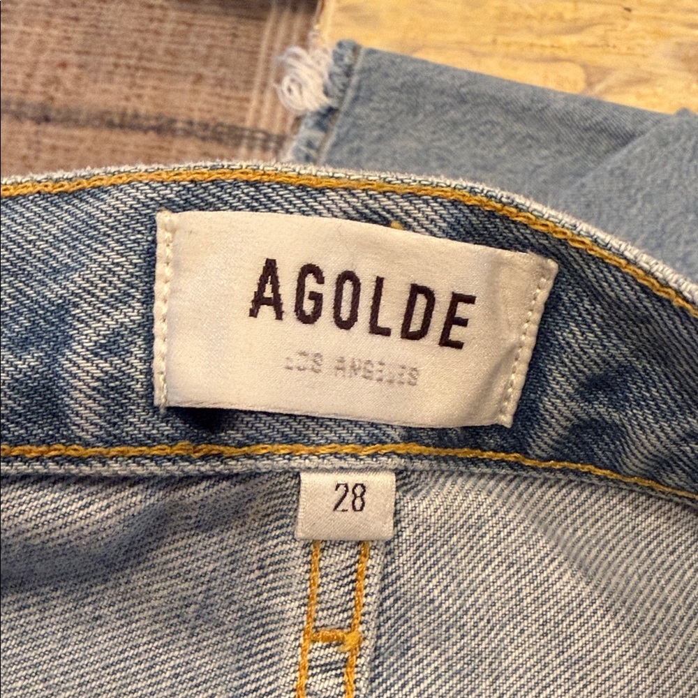 Agolde Light Blue Relaxed Fit Jeans - Picture 10 of 10